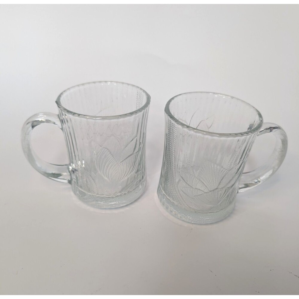 Vintage Arcoroc Canterbury Crocus France Glass Coffee Mugs 8oz Set of 2